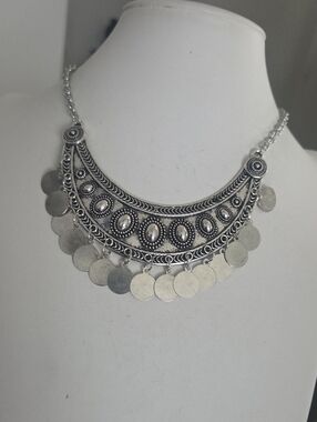Paparazzi Chimes Up Silver Necklace NWT